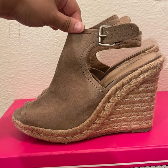 Wedges - Picture 2 of 5